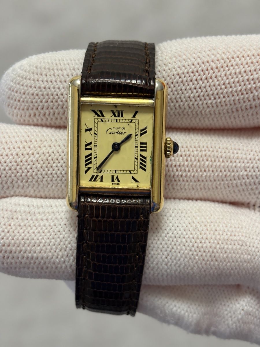 Zum Verkauf steht eine Cartier Tank Must de Cartier Vermeil (Gebraucht ...