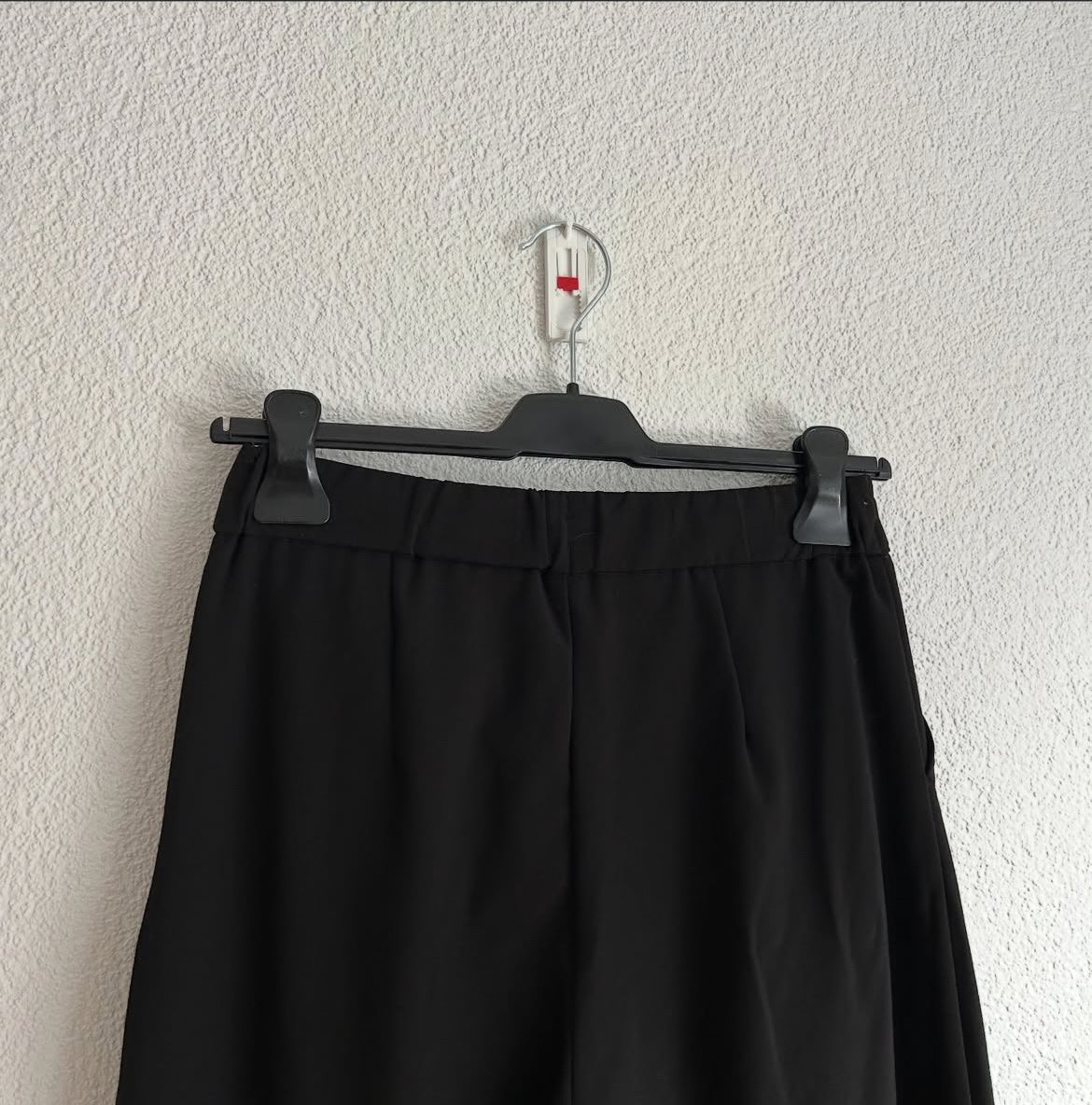 Stradivarius Pantaloni: Hose Stradivarius Wide Leg – Usato da Chur venduto da faja7000 4