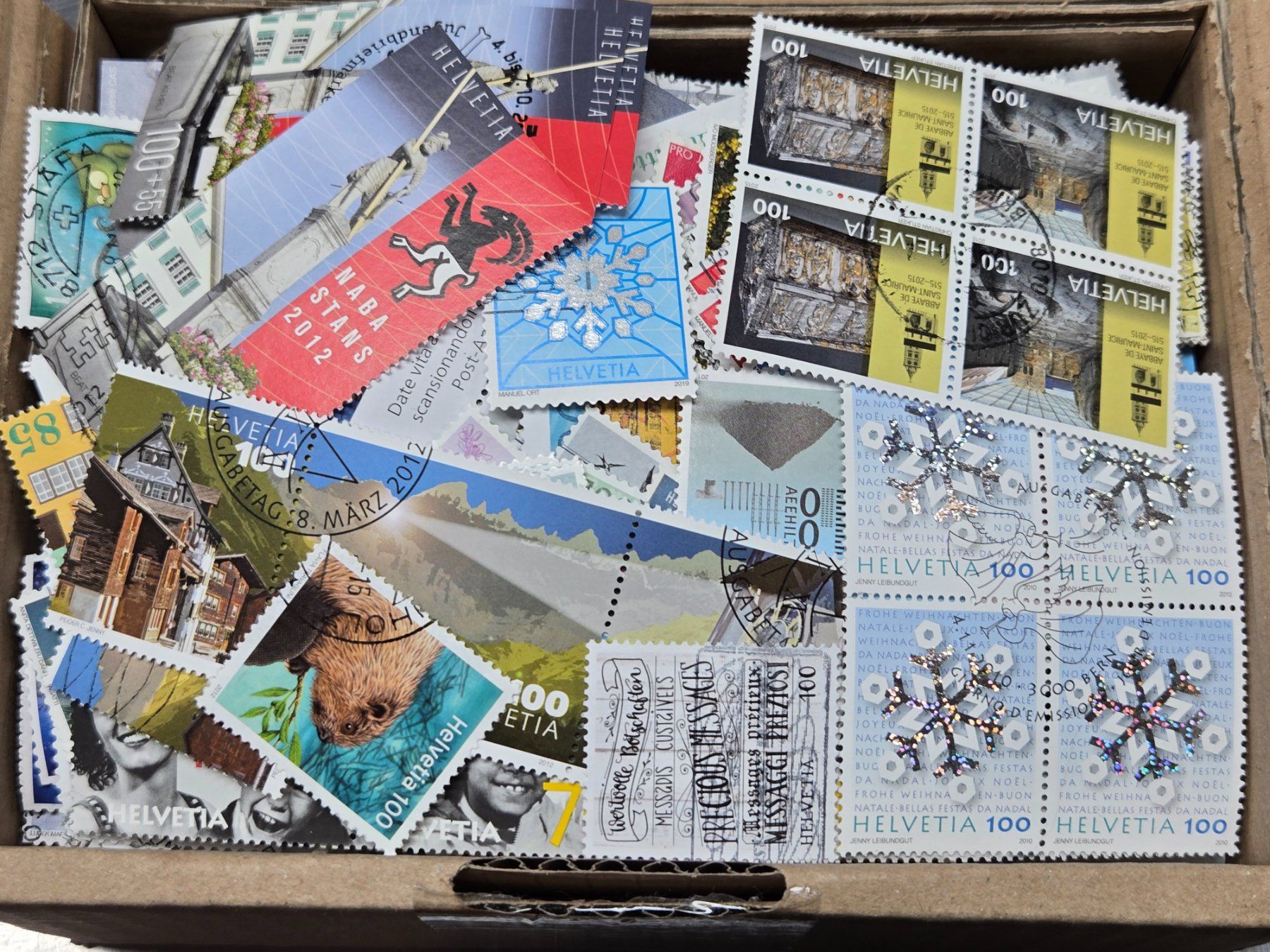 Alle Briefmarken: 250g abgelöste Schweizer Briefmarken ab 1.-- – Gebraucht aus Bonstetten von Vrk220556 1