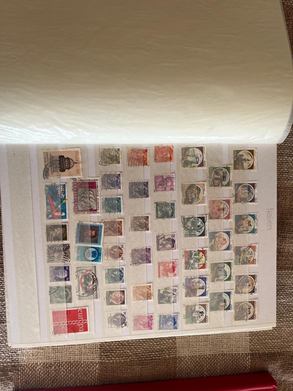 Tutti i francobolli: Etwa 10.000 Briefmarken – Usato da Niederbipp venduto da Buettler_Gjukaj1 1
