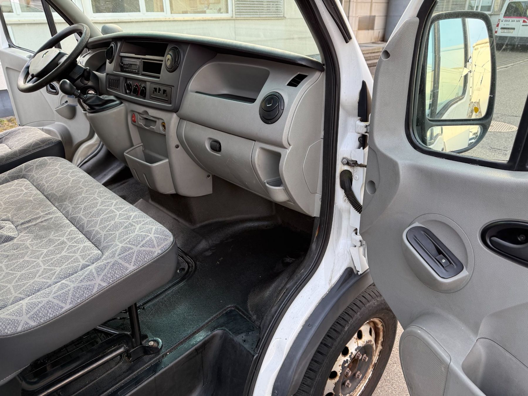 Renault Veicoli commerciali: Renault Master L2H2 – Usato da Dübendorf venduto da rog_8pqk 5