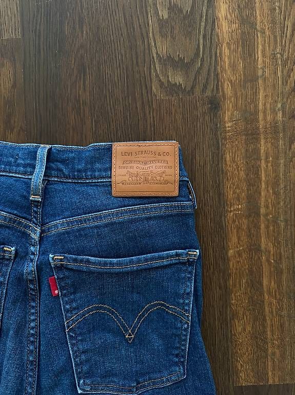 Jeans: Levis Skinny Jeans – Gebraucht aus Dietikon von mic_l9hy 2