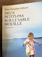 Deux petits pas sur le sable mouillé