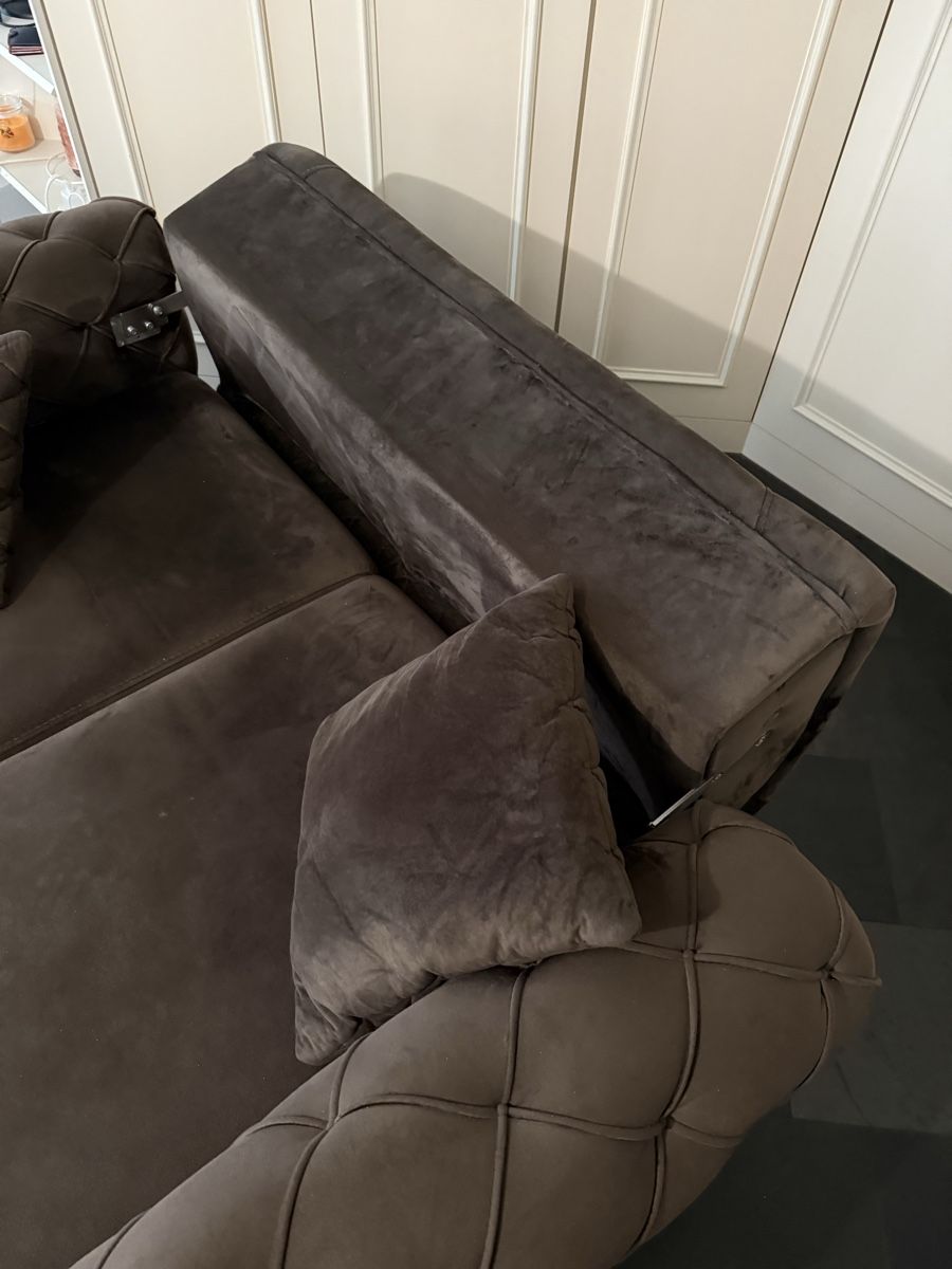 Divani: Brown Extendable Sofa – Like New Condition – Usato da Basel venduto da aur_xk5f 3