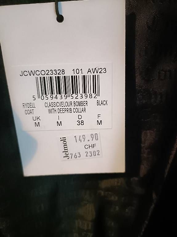 Juicy Couture Giacche: Veste Juicy Couture taille M – Nuovo e nell'imballaggio originale da La Chaux-de-Fonds venduto da poussin85 2