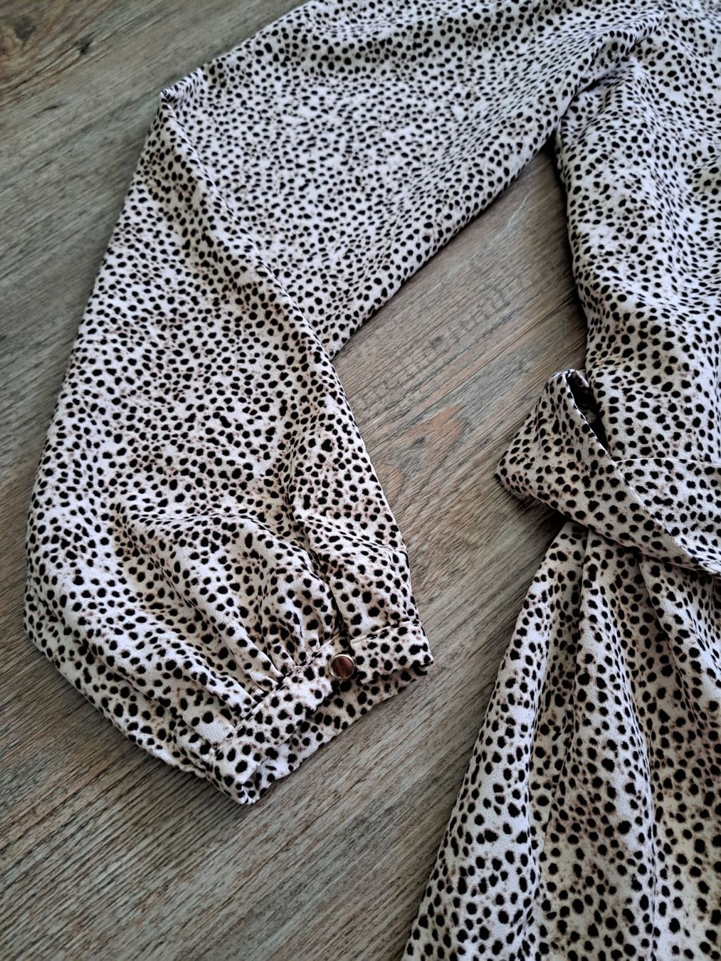 H&M Vestiti: H&M Kleid mit Leoparden Muster, Gr. 34 – Usato da Oberentfelden venduto da Pjc 1