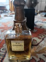 Vintage Chanel EAU DE PARFUM ; No 19