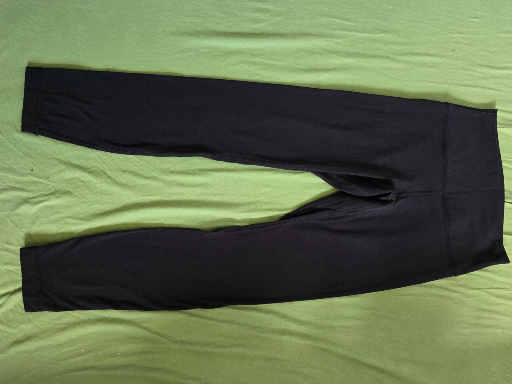 Lululemon Leggings: Lululemon hose schwarz gr. 6 – Usato da Oftringen venduto da Sparkatze 1