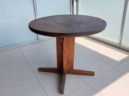 Runder Holztisch / 80 cm Durchmesser