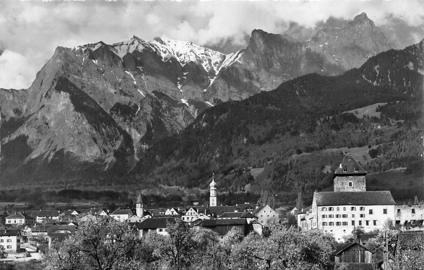 Cartoline postali: 2x Maienfeld – Usato da Ottikon b.Kemptth. venduto da Neptun1974 2