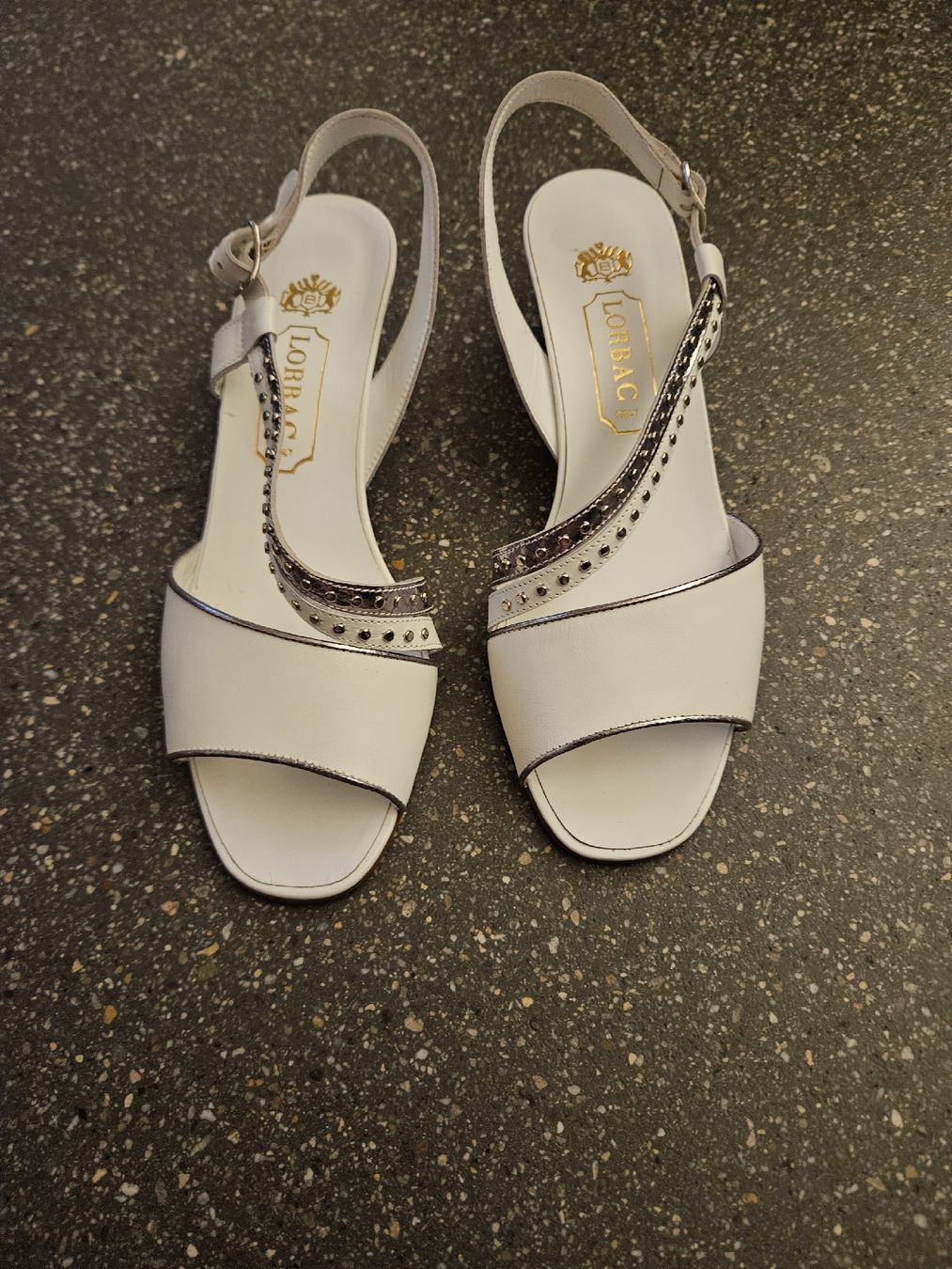 Scarpe da donna: LORBAC Sandalen weiss Grösse 39 1/2  – Nuovo e nell'imballaggio originale da Anwil venduto da tamoos