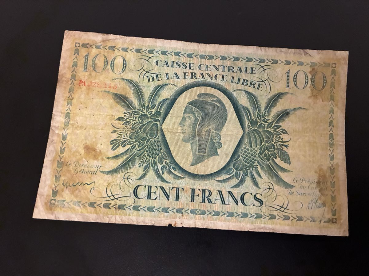 Banknoten: 100 Francs – Gebraucht aus Dällikon von Woldbanknoten 1
