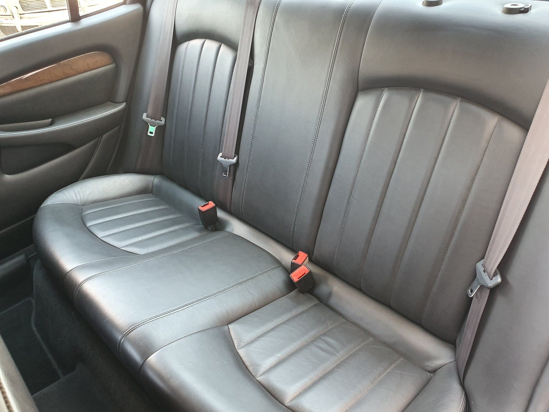 Jaguar Autos: Jaguar  X-Type 2.5 L V6 EX  Youngtimer – D'occasion à Schwarzenbach SG par MGTC 6