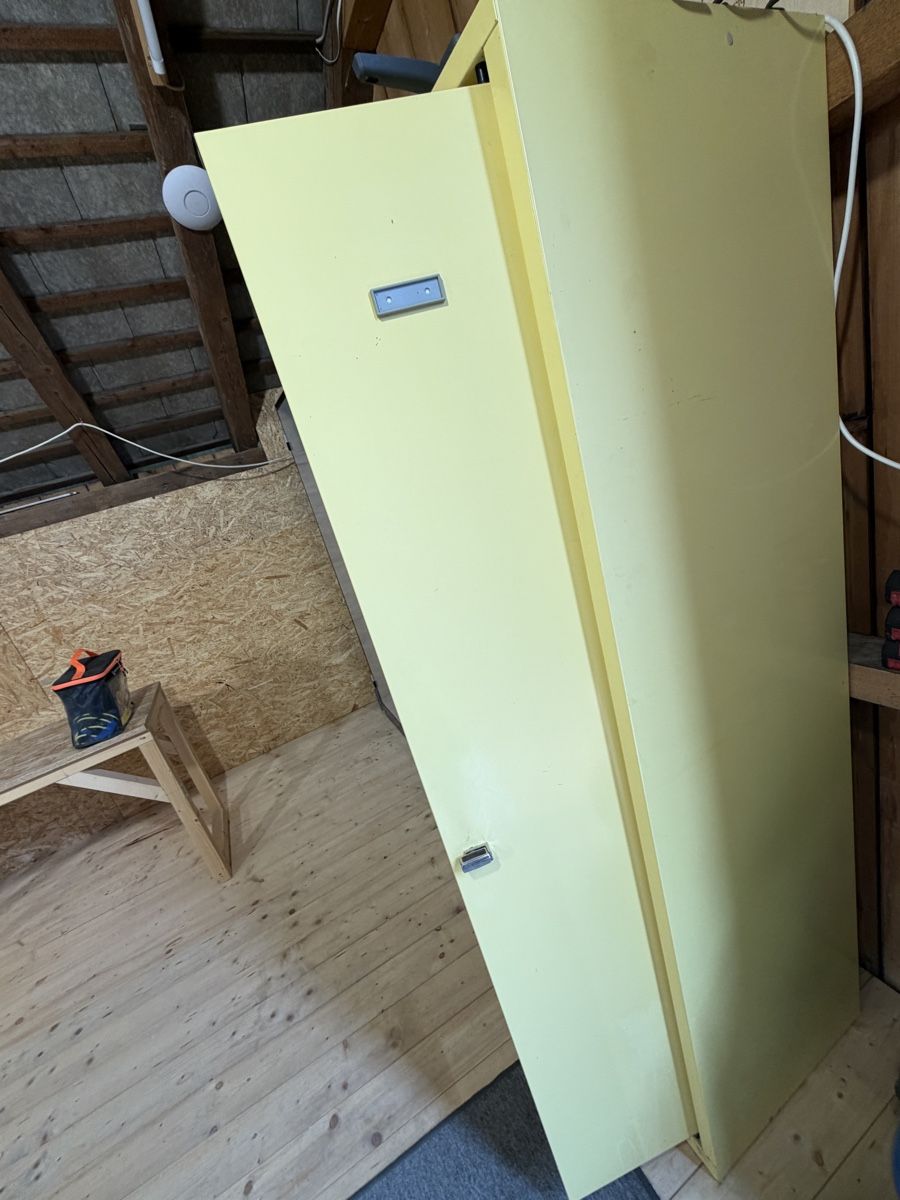 Garderobe: Garderobenschrank 1-fach – Gebraucht aus Tuggen von Nati41 5