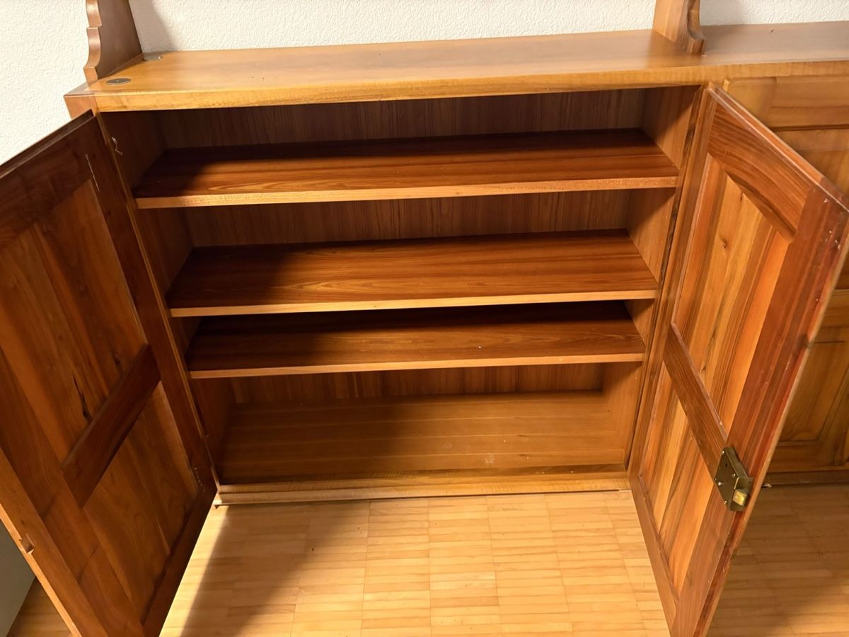 Buffets: Nussbaummöbel massiv – D'occasion à Küttigen par belpin 1