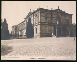 Fotografie Cassel, Strasse vor der Gem