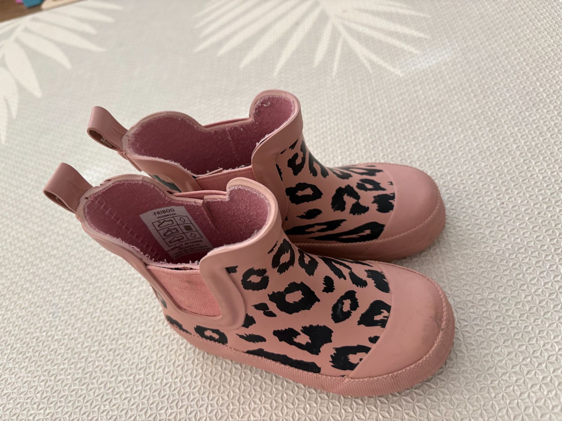 Scarpe per ragazze: Regenstiefel Grösse 23 – Usato da Fislisbach venduto da Nelehmu