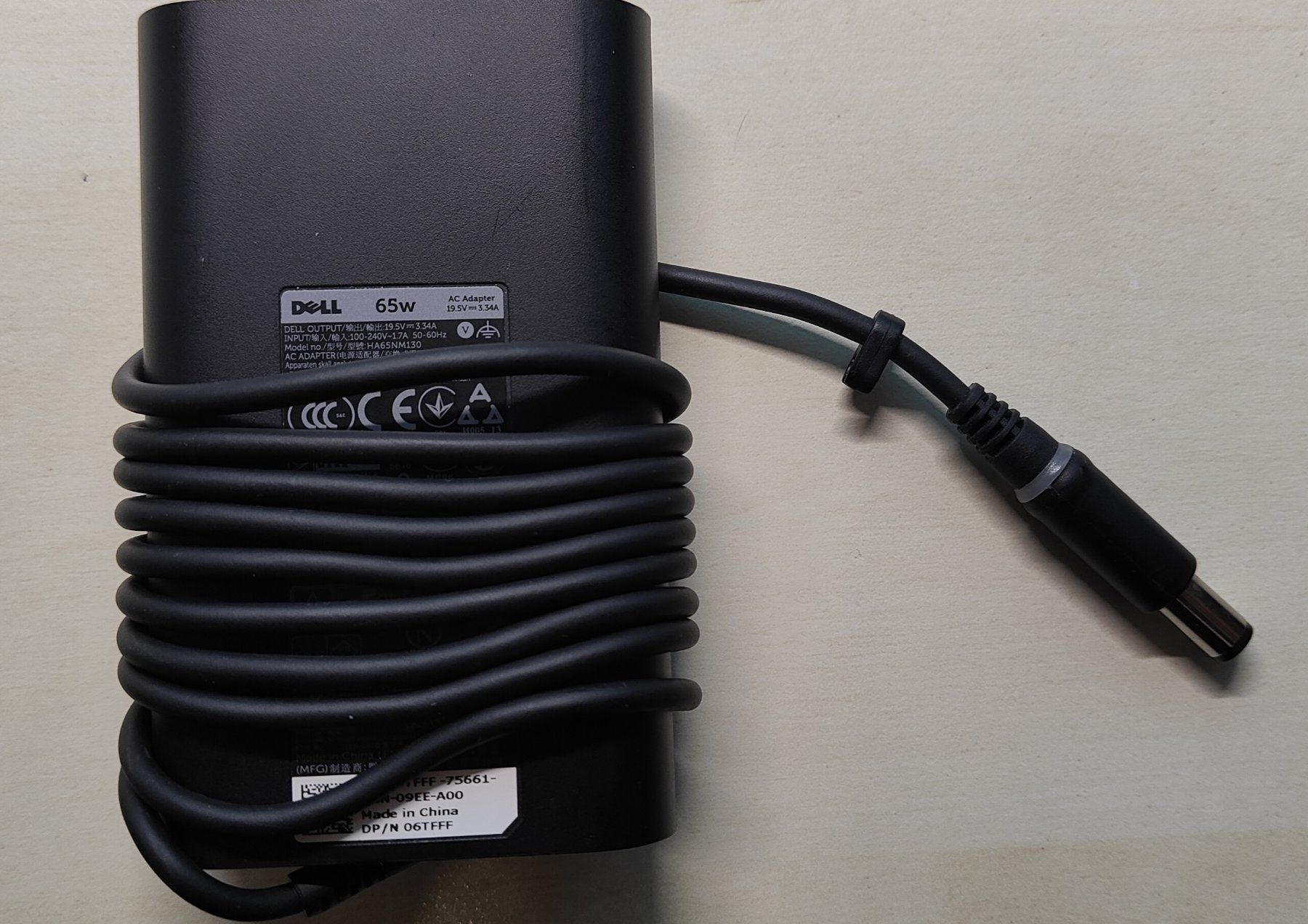 Dell Unità & Adattatore: Dell 65W Netzadapter – Usato da Toffen venduto da dav_d7rc