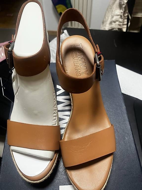 Scarpe da donna: Sandales à talons compressés – Nuovo e nell'imballaggio originale da Pully venduto da yaa_rm7x 3