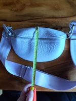 Lila Lederbauchtasche klein