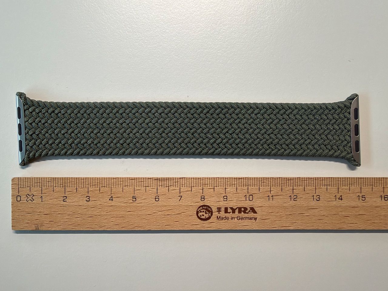 Apple Armbänder & -reifen: Apple woven band olive – Gebraucht aus Gockhausen von jdu_hzd2