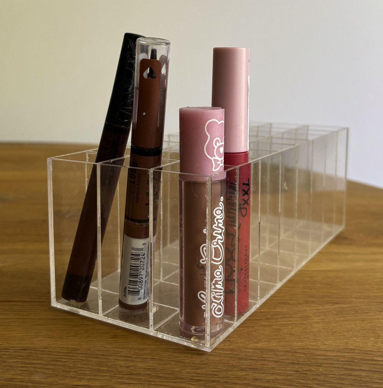 Altro in Cosmetici & Cura: Acryl Lippenstift Organizer – Usato da Fahrweid venduto da diamondsonmars