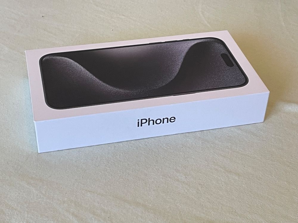 iPhone 15 Pro Max 256gb - Titanium - inkl. vielem Zubehör | Kaufen auf ...