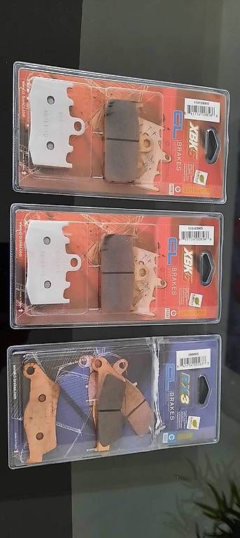 Tutti pezzi di ricambio auto: jeux de plaquettes de frein – Usato da La Chaux-de-Fonds venduto da phi_5mrl