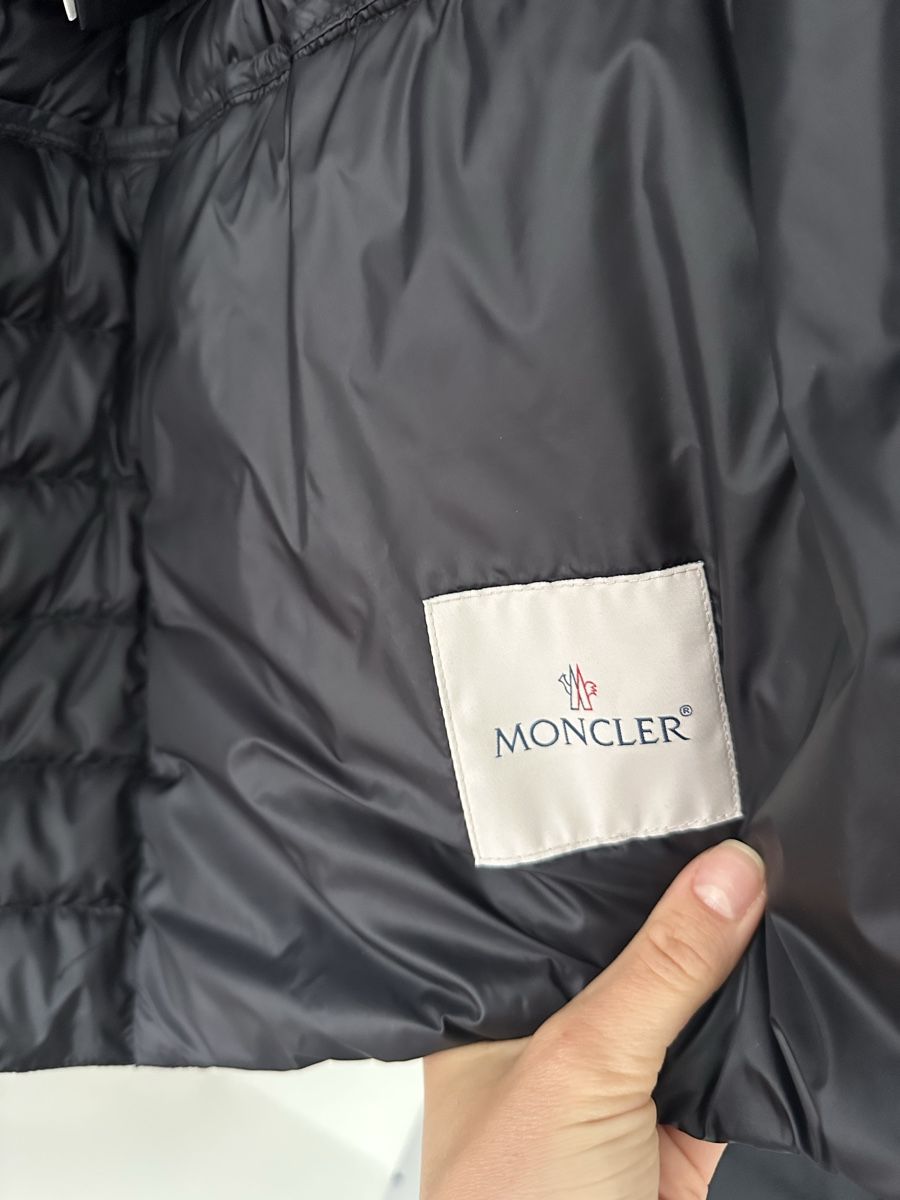 Moncler Giacche: Black light puffer jacket Moncler – Nuovo (secondo la descrizione) da Uster venduto da Monika_OB 4