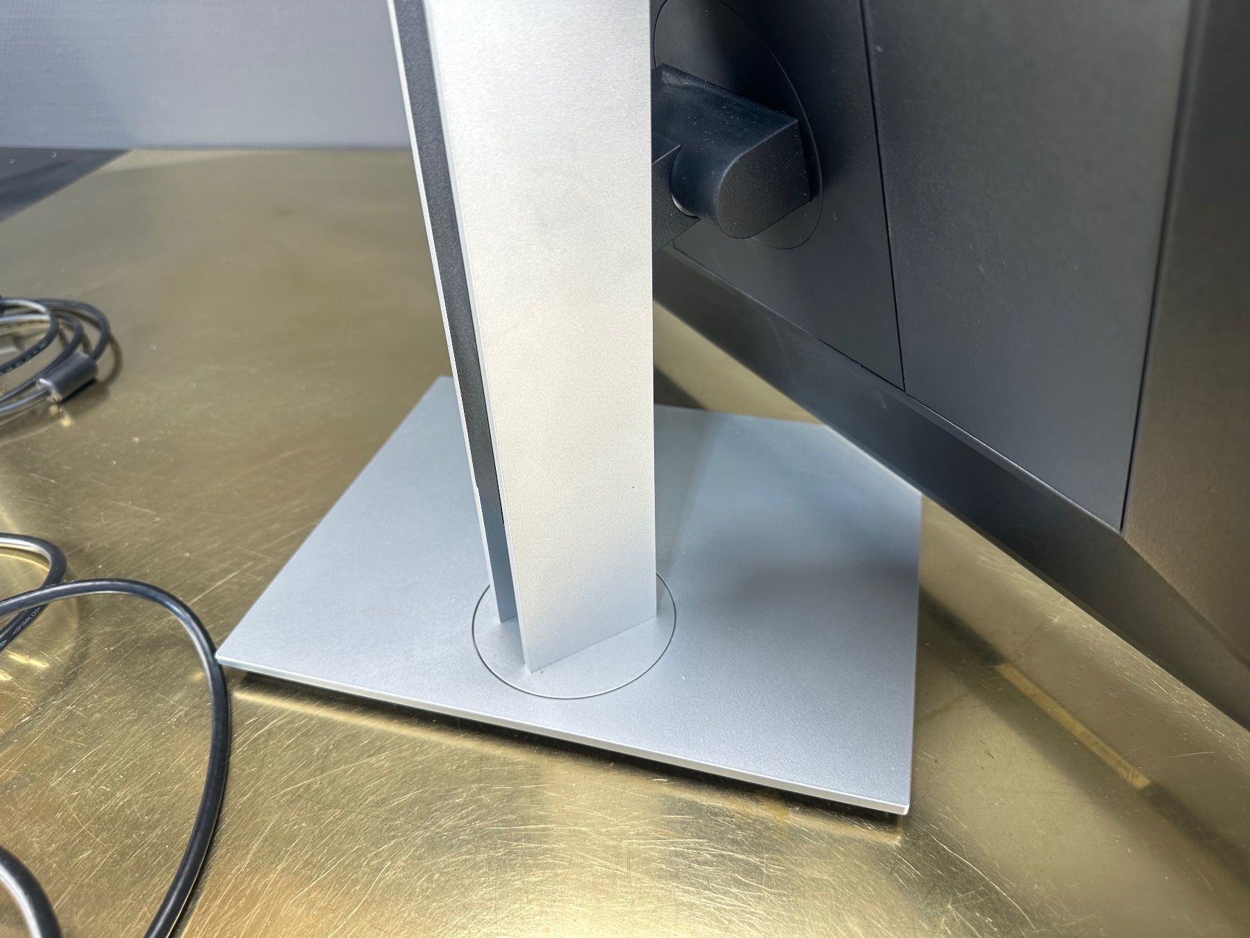 Hewlett Packard Monitor: Bildschirm, HP E24i G4, Gebraucht #1 – Usato da Laufenburg venduto da Sirluger 6