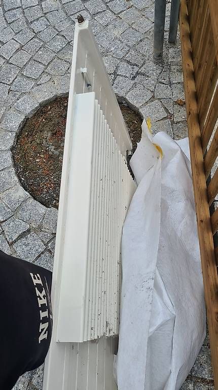 Heizgeräte: Heizkörper 202×64×6.5 – Gebraucht aus Stäfa von Coolerkil0 2