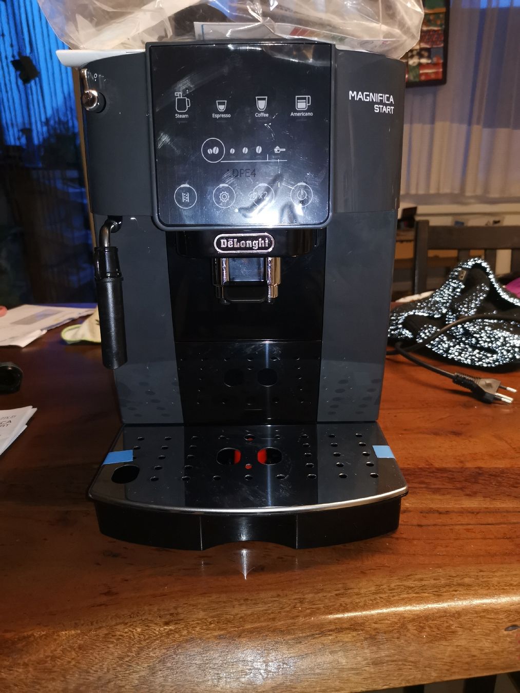 De'Longhi Kaffeemaschinen & Espressomaschinen: Delonghi Magnifica Start – Neu (gemäss Beschreibung) aus Büttenhardt von FabienneN04