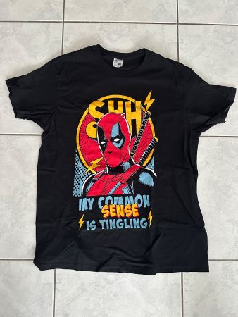 Nerd-Shirt 'Deadpool - Shh...My Common Sense Is Tingling'
