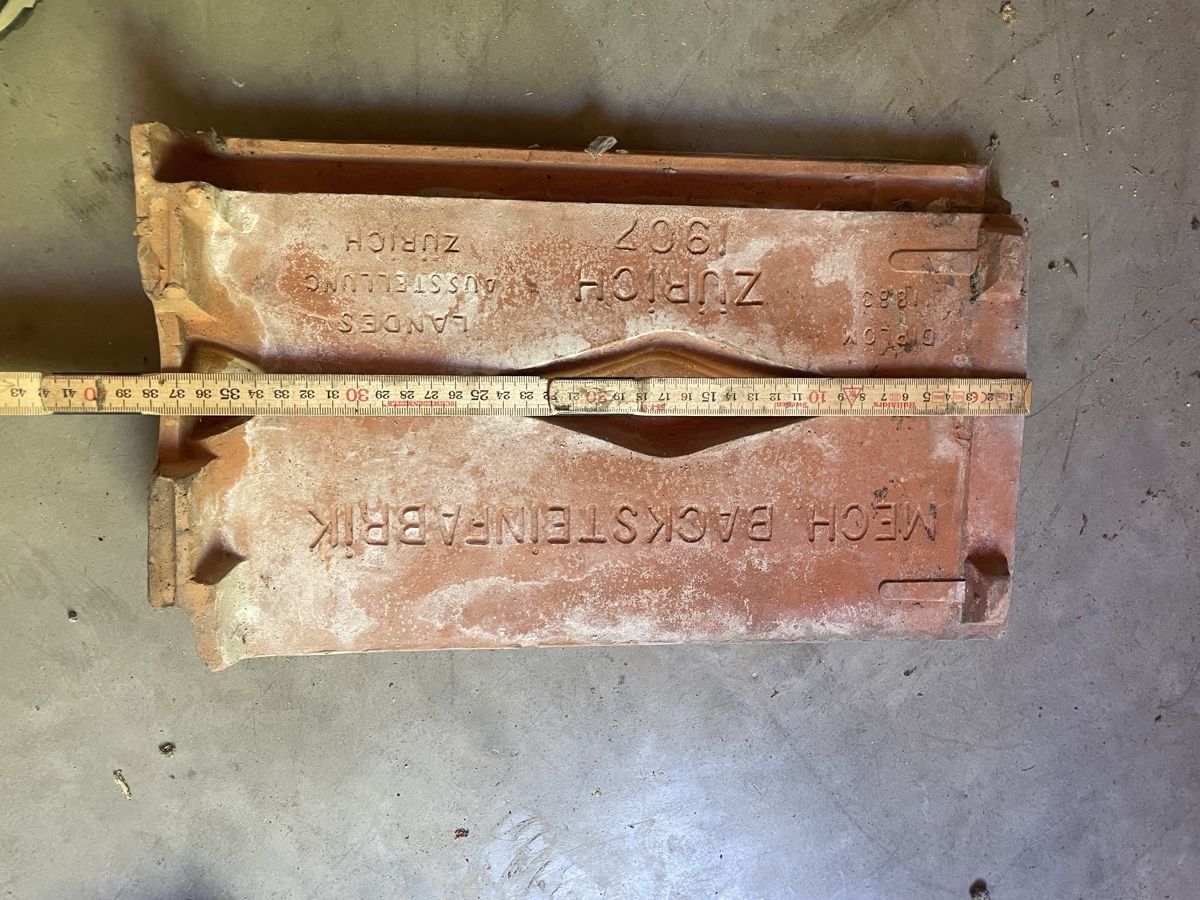 Pietre & tegole: Dachziegel 30m2 390 stk – Usato da Ruschein venduto da Motorider2001 1