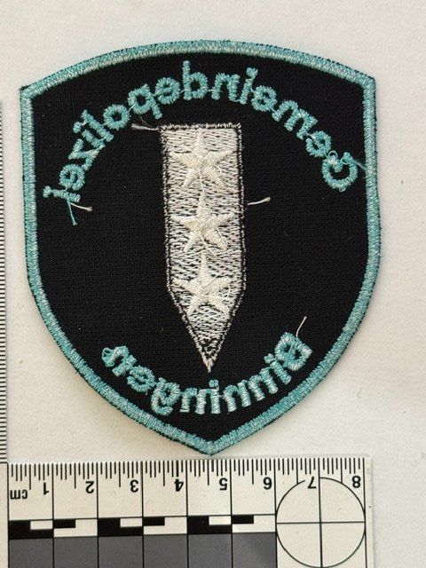 Placchette & Badge: 1 Polizei Abzeichen Gemeindepolizei Binningen/BL – Nuovo (secondo la descrizione) da Zürich venduto da Policepatch 1