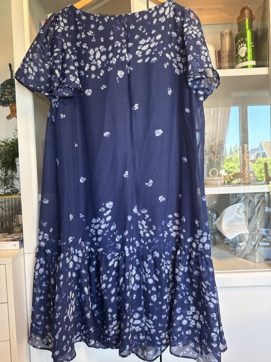 Robes: Sommerkleid  Damen 44 – D'occasion à Oberwil BL par moneymaker1 2
