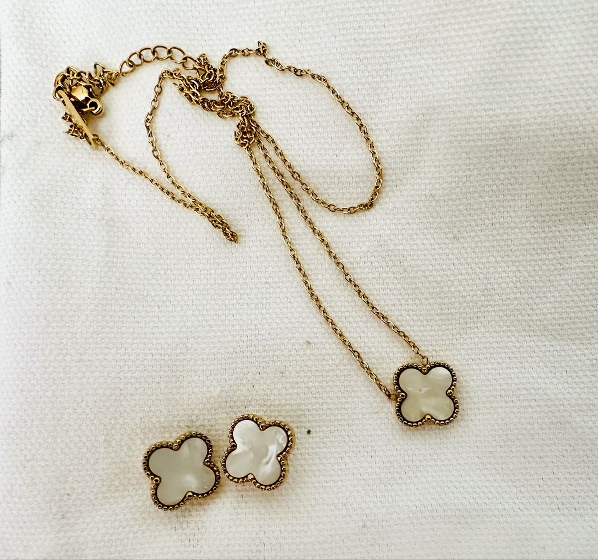 Colliers: Schuckkette & Ohrringe – D'occasion à Bülach par leide_29