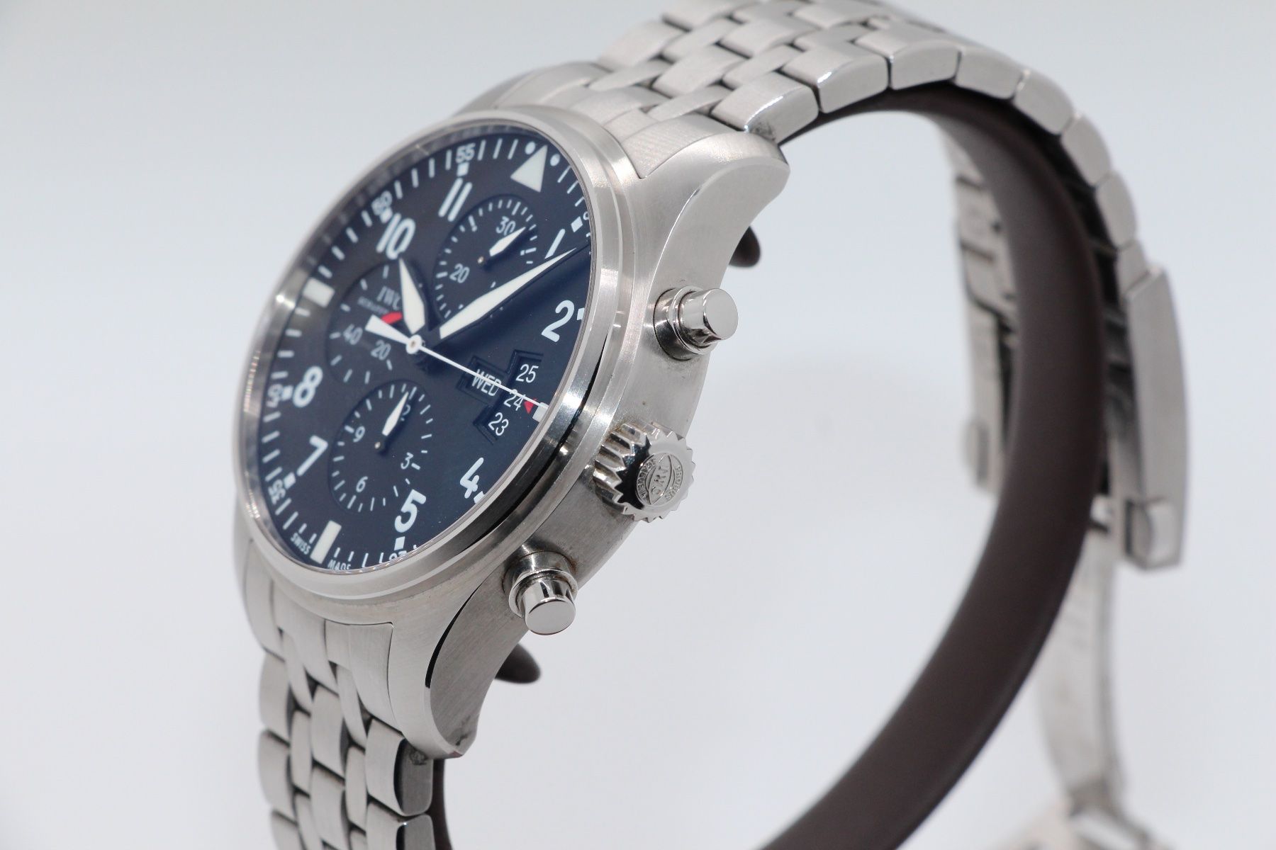 IWC Orologi: IWC Fliegeruhr Day-Date Chronograph Ref. IW377701, Full-Set – Usato da Zug venduto da eMDi_Collection 3