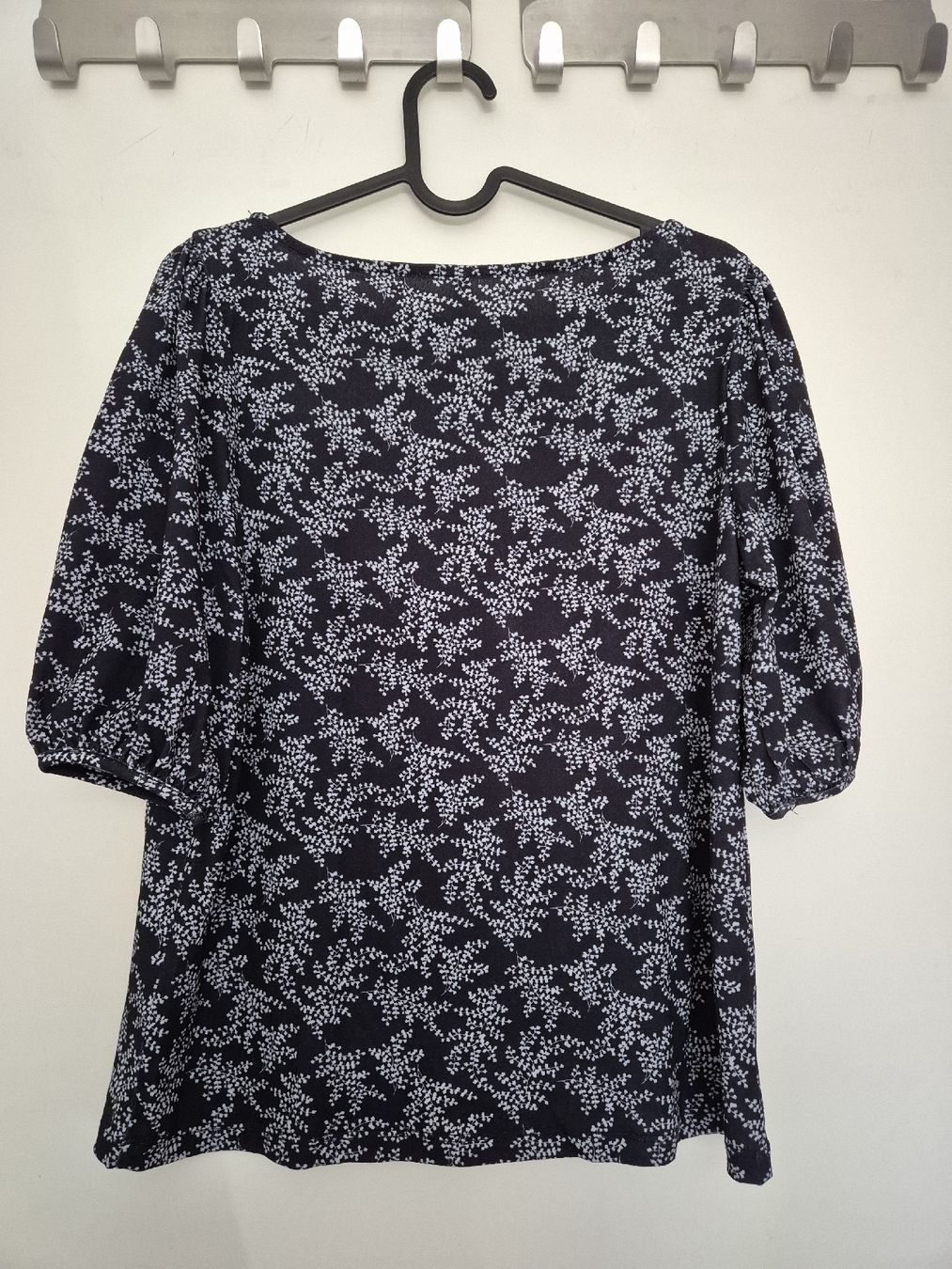 T-shirt: Chicoree Shirt – Nuovo (secondo la descrizione) da Aesch BL venduto da sar_j59l 4