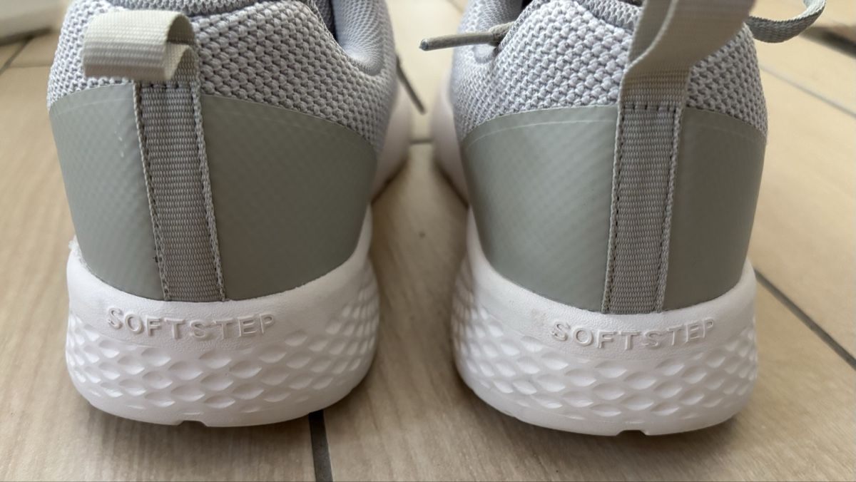 Champion Scarpe da donna: Baskets Champion gris clair,  37 – Usato da Moutier venduto da chicboutique 2