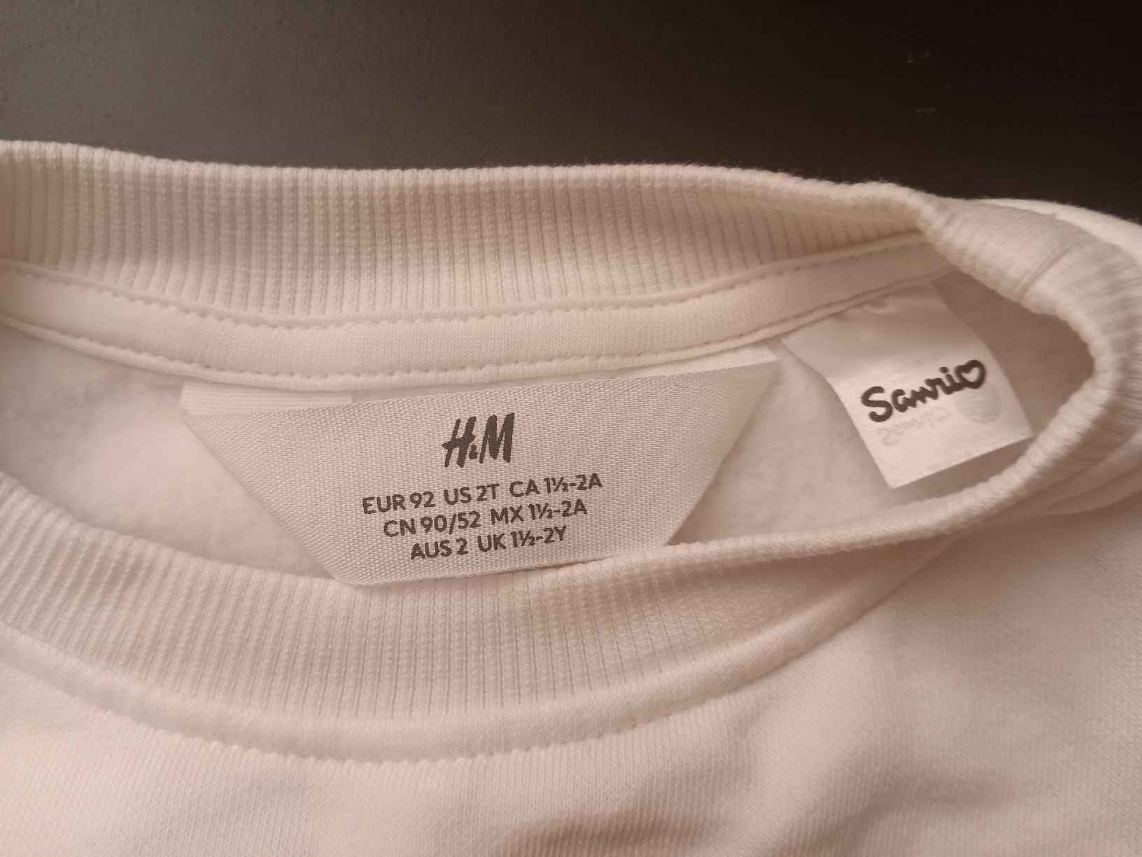 H&M Pulls & Sweat-shirts: pull enfant hello kitty licorne – D'occasion à Lausanne par Grabock 3
