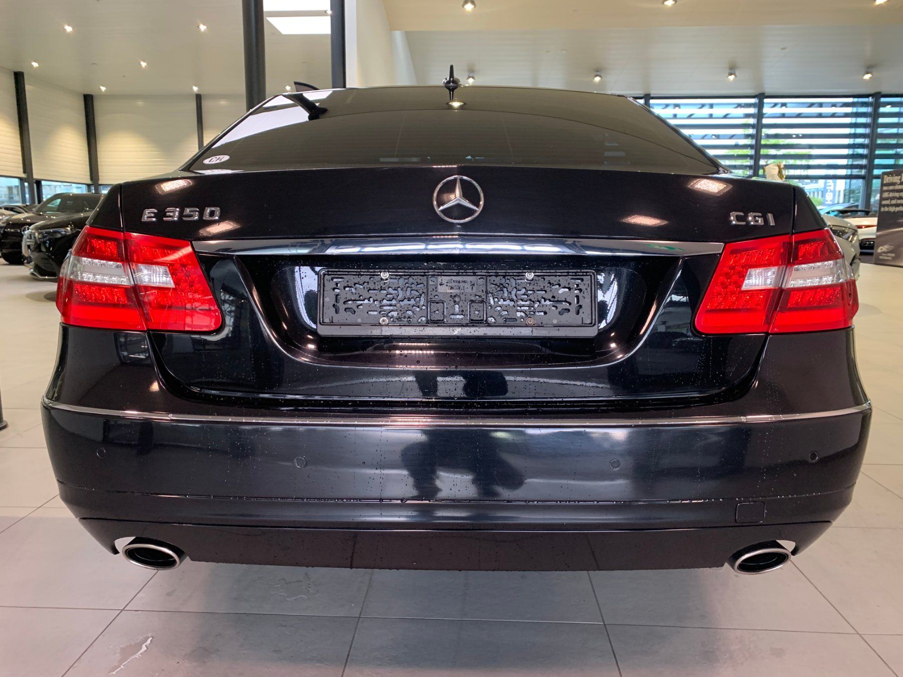 Mercedes-Benz Autos: Mercedes-Benz E 350 CGI BlueEff. Elégance – Gebraucht aus St. Gallen von  9