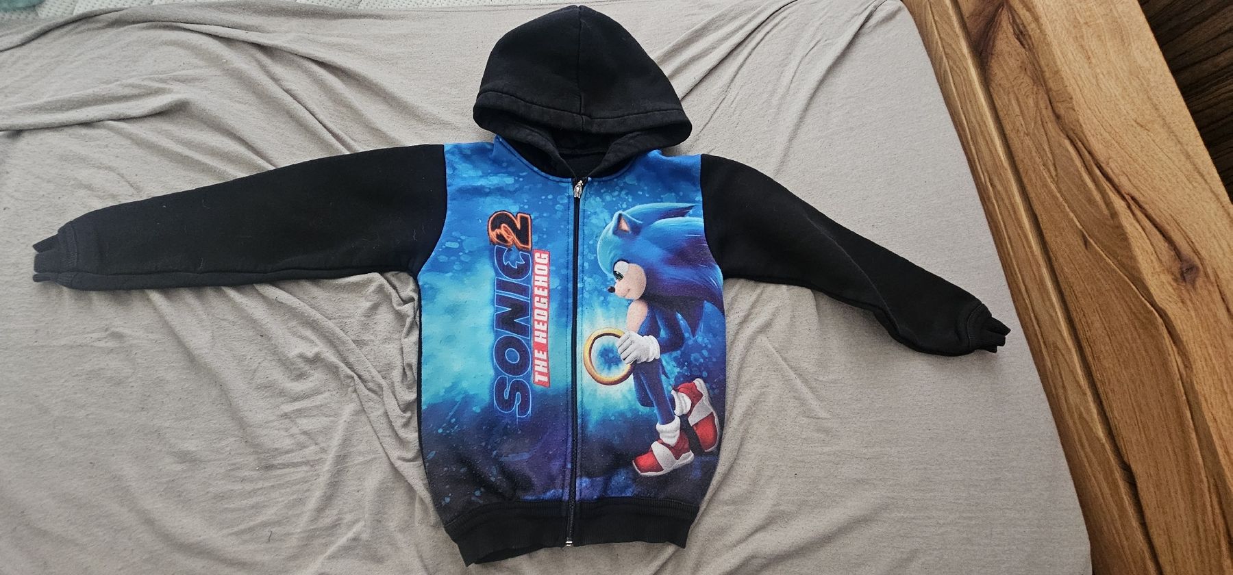 Pullover & Sweatshirts: Pullover Sonic Grösse 122/128 – Gebraucht aus Weisslingen von romanonerii 2