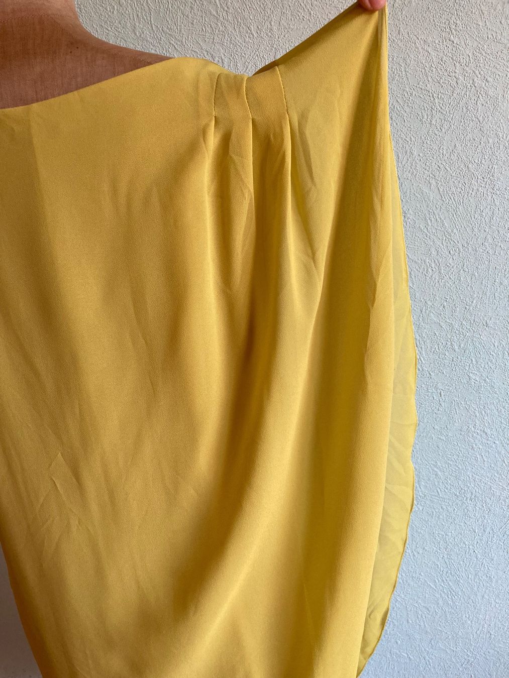 Vestiti: Robe drapée asymétrique moutarde taille 44 – Usato da Genève venduto da ct_fqr8 2