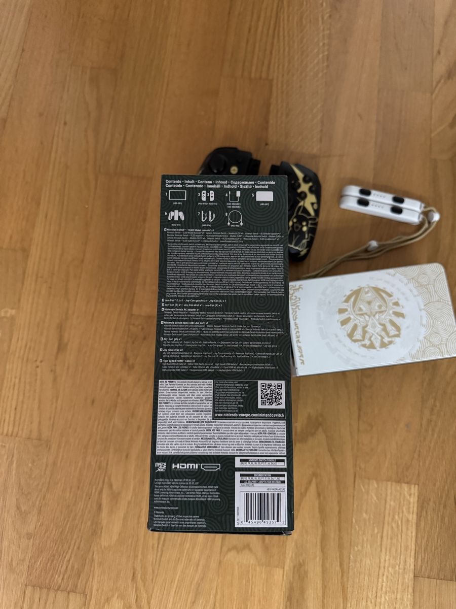Nintendo Consoles: Nintendo Switch OLED - Zelda Edition + HORI Split Pad Pro Pi – D'occasion à Lenzburg par Ediuchiha 2