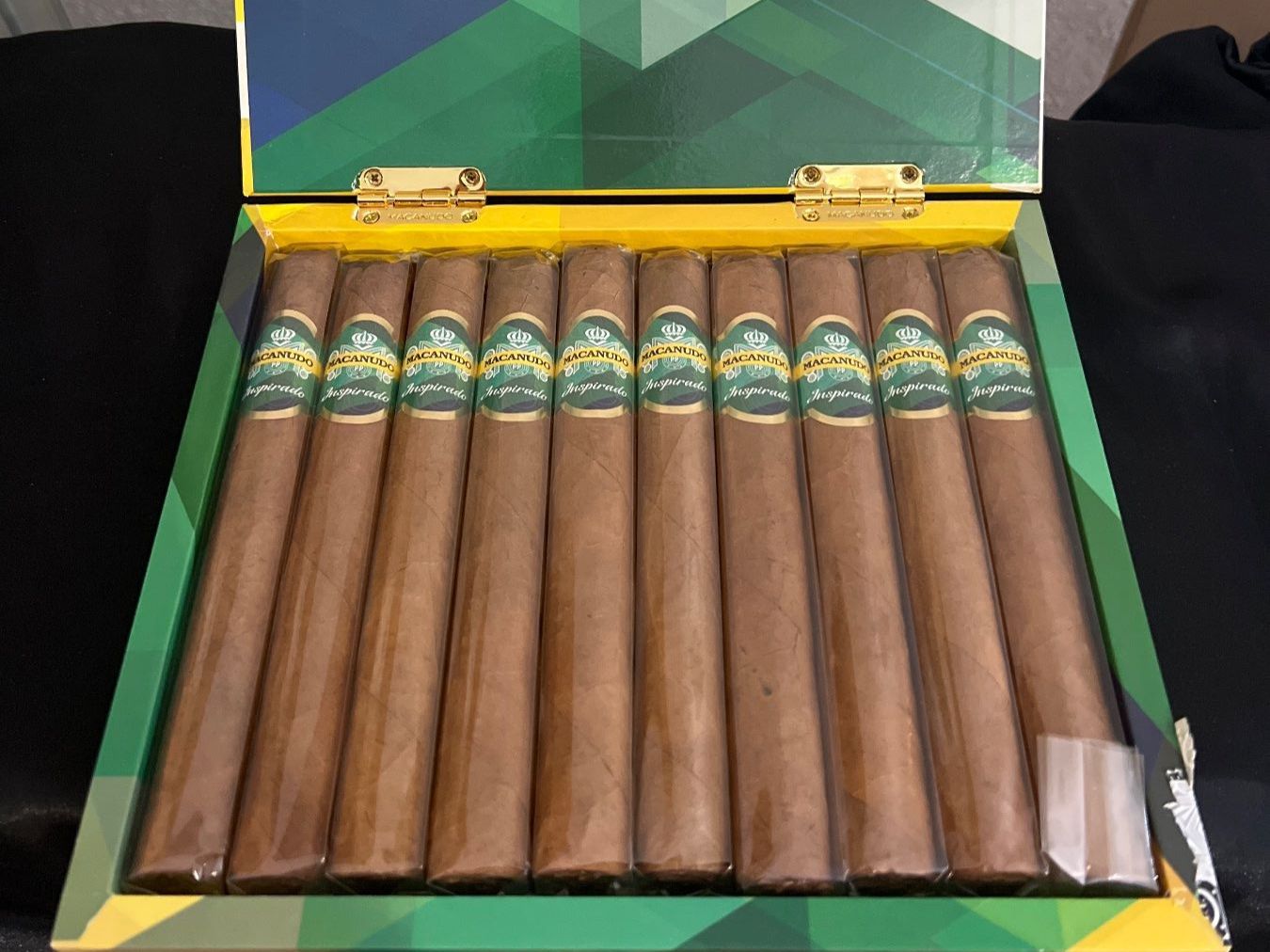 Sigari: MACANUDO INSPIRADO BRAZILIAN SHADE 10er Kiste – Nuovo e nell'imballaggio originale da Neuwilen venduto da Geniesser100