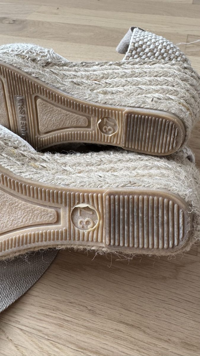 Sezane Scarpe da donna: Sezane Espadrilles mit Keilabsatz Grösse 37 – Usato da Thun venduto da DascheLii 2