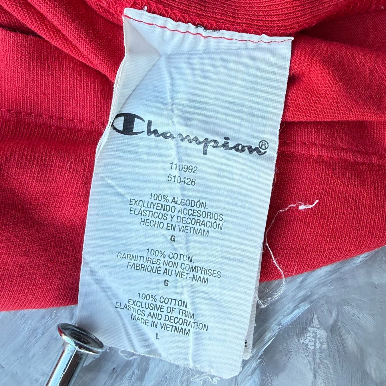 Champion T-shirt: Champion T-Shirt Rouge – Usato da Thônex venduto da Suisse.Shopping 7