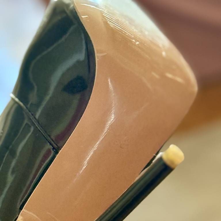 Scarpe da donna: Cuissardes noires vernies tendance – Nuovo (secondo la descrizione) da Genève venduto da brown-angeles 2