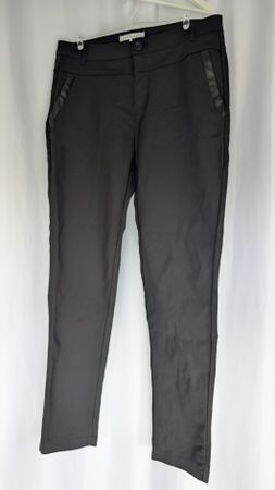 Damen Hose schwarz Grösse 40 Chic & Jeune mit Leder-Details